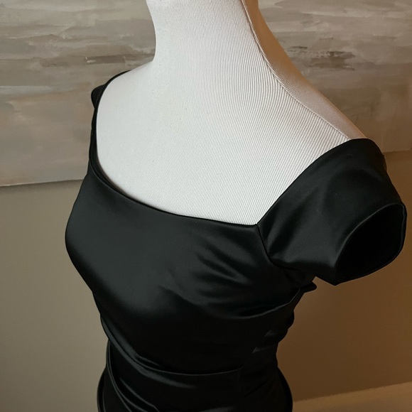 Nicole Miller Collection sexy black satin ruched pencil dress - Picture 8 of 12